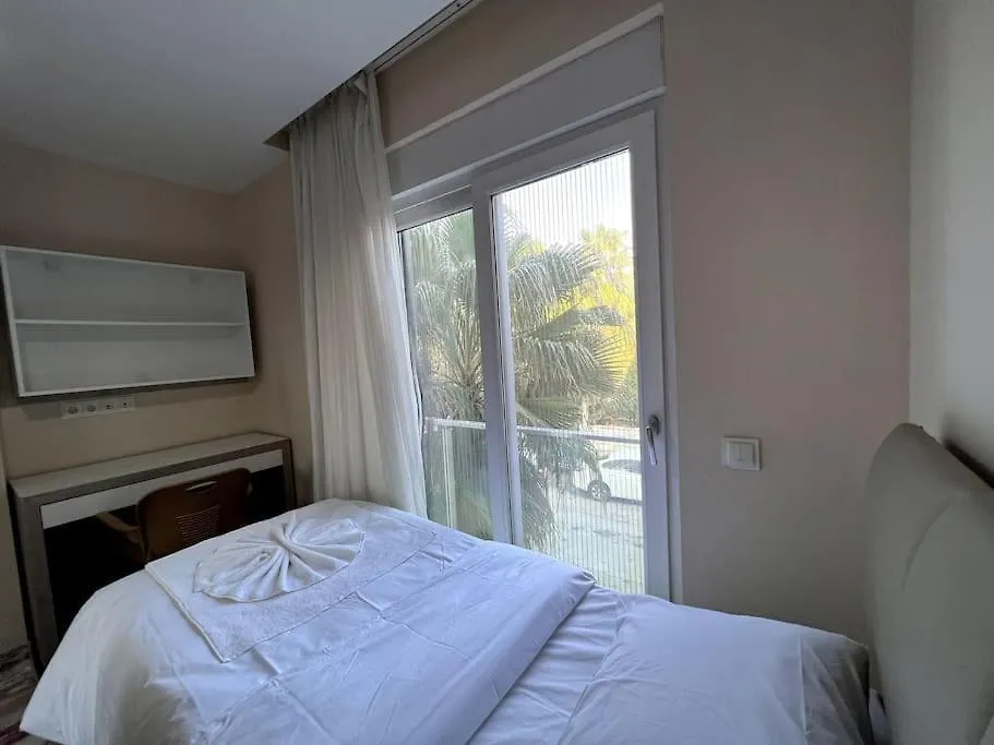 Erasta Avm Yani Konforlu 2+1 '5' Apartman Antalya