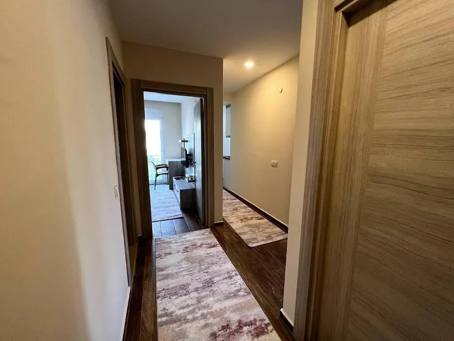 Erasta Avm Yani Konforlu 2+1 '5' Apartman Antalya