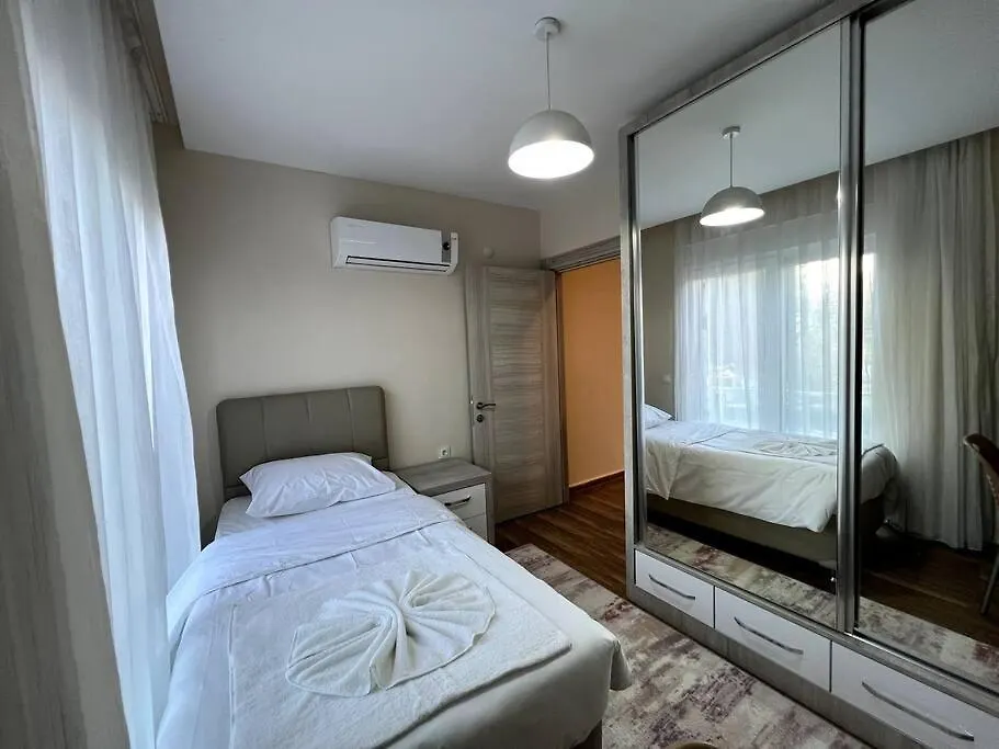 Erasta Avm Yani Konforlu 2+1 '5' Apartman Antalya