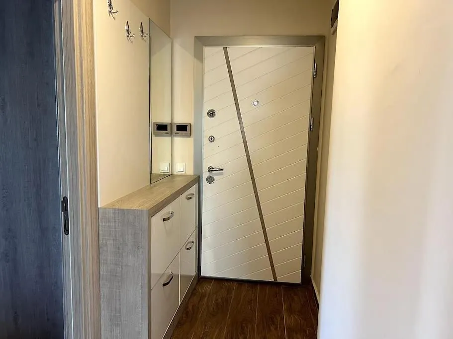Erasta Avm Yani Konforlu 2+1 '5' Apartman Antalya